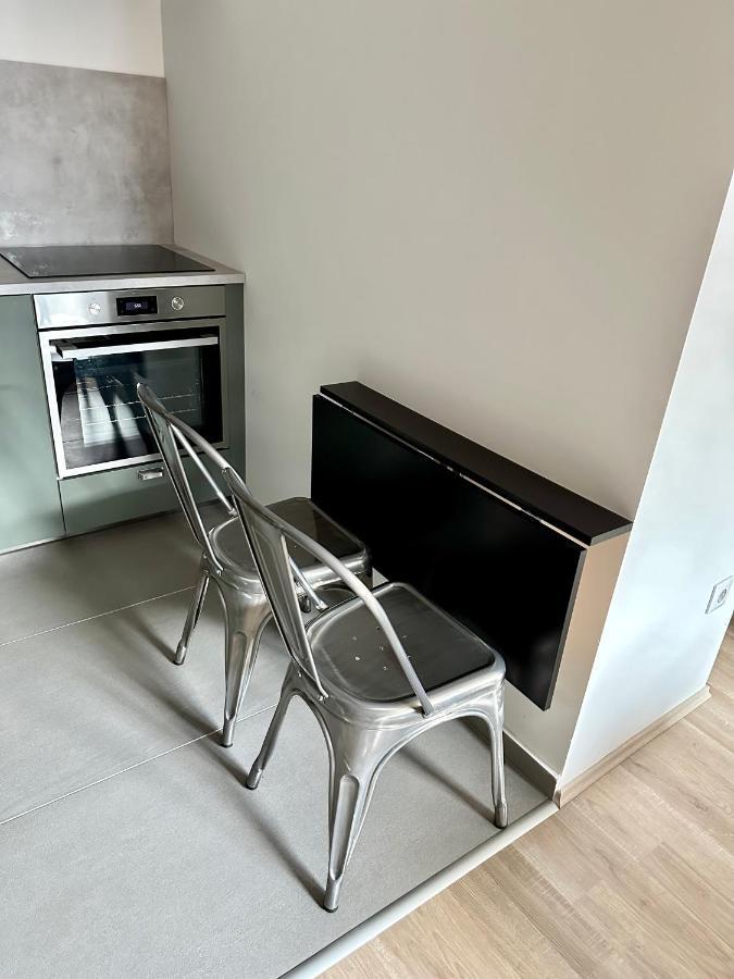 Cityscape Apartment ~ Ac/Indoor Parking/Balcony Budapest Exterior photo