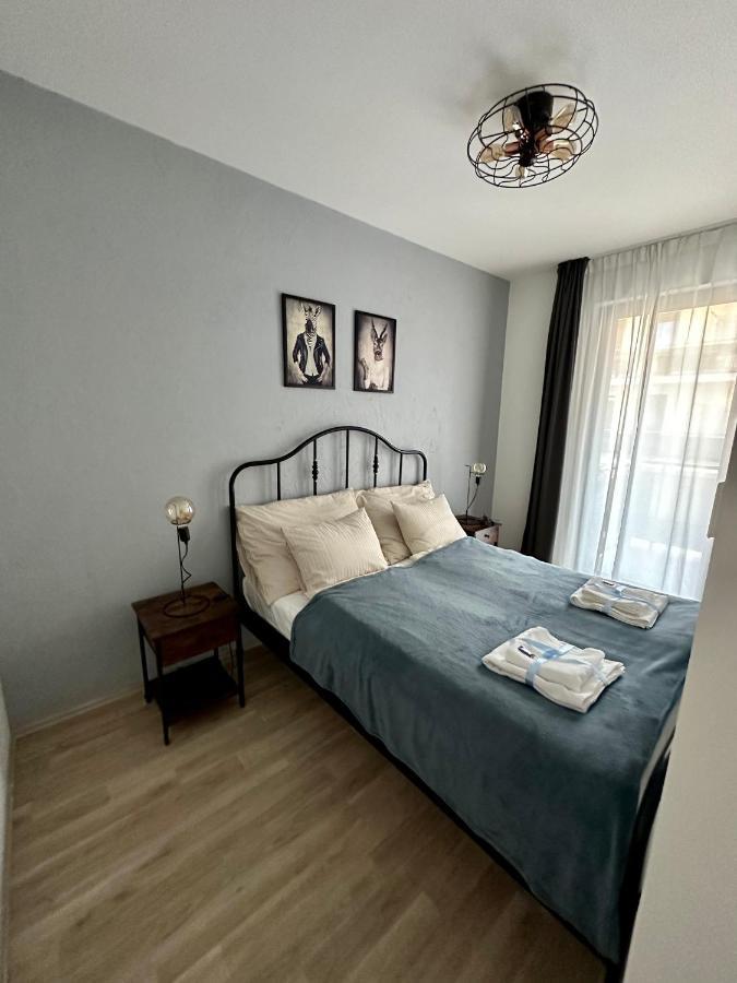 Cityscape Apartment ~ Ac/Indoor Parking/Balcony Budapest Exterior photo